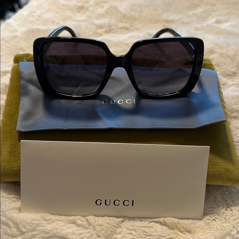 GUCCI  Black Square Sunglasses AUTHENTIC New Made In Italy